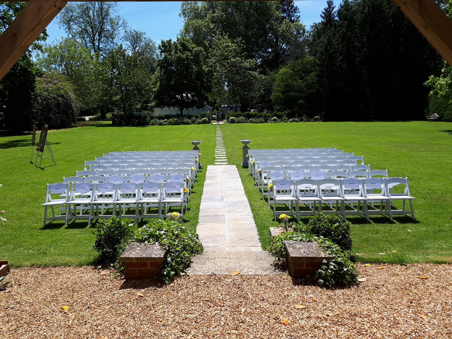 Deans Court outdoor ceremony area